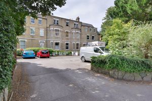 Front External- click for photo gallery